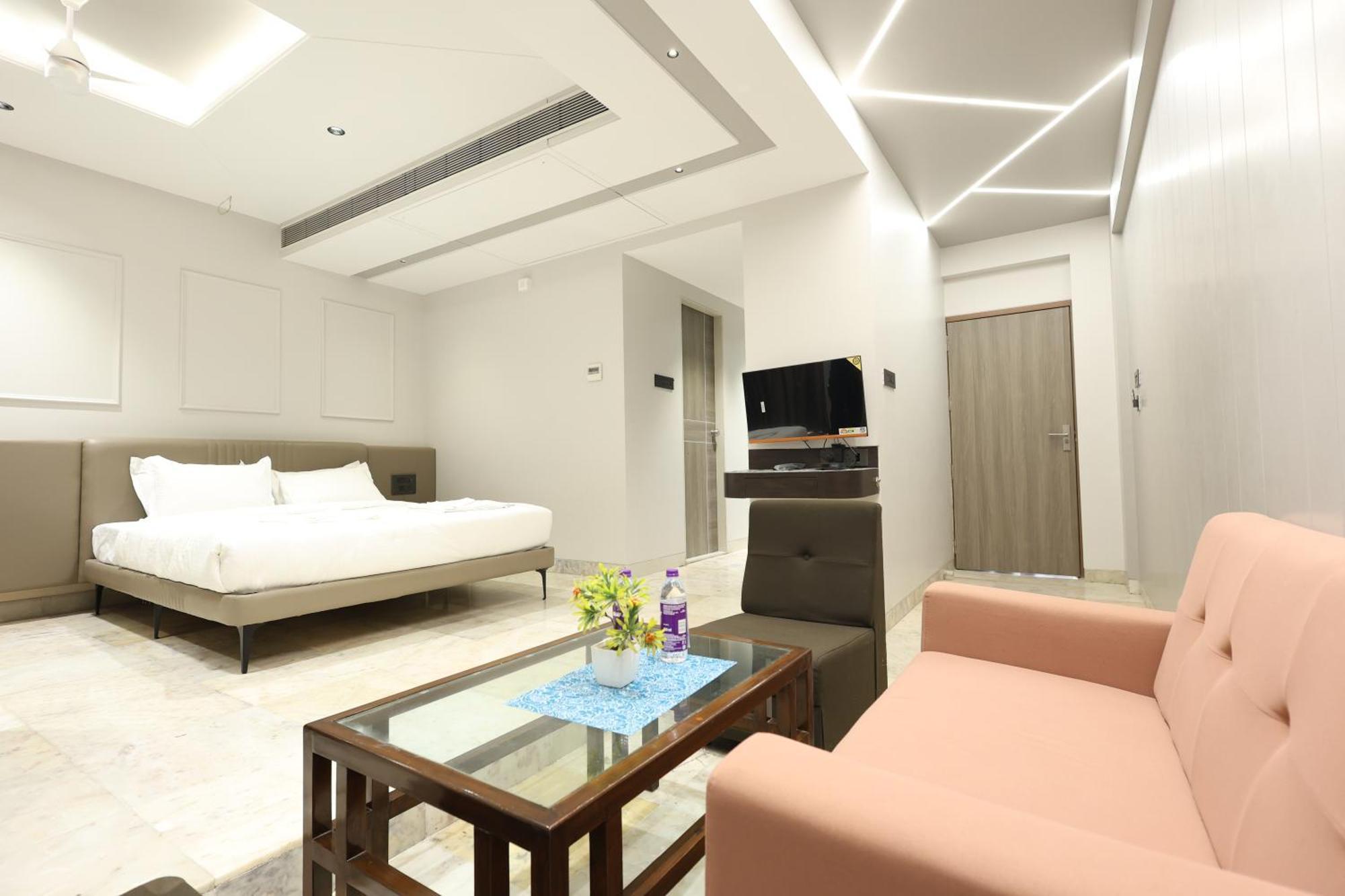 Hotel Statusinn, Ichalkaranji Esterno foto