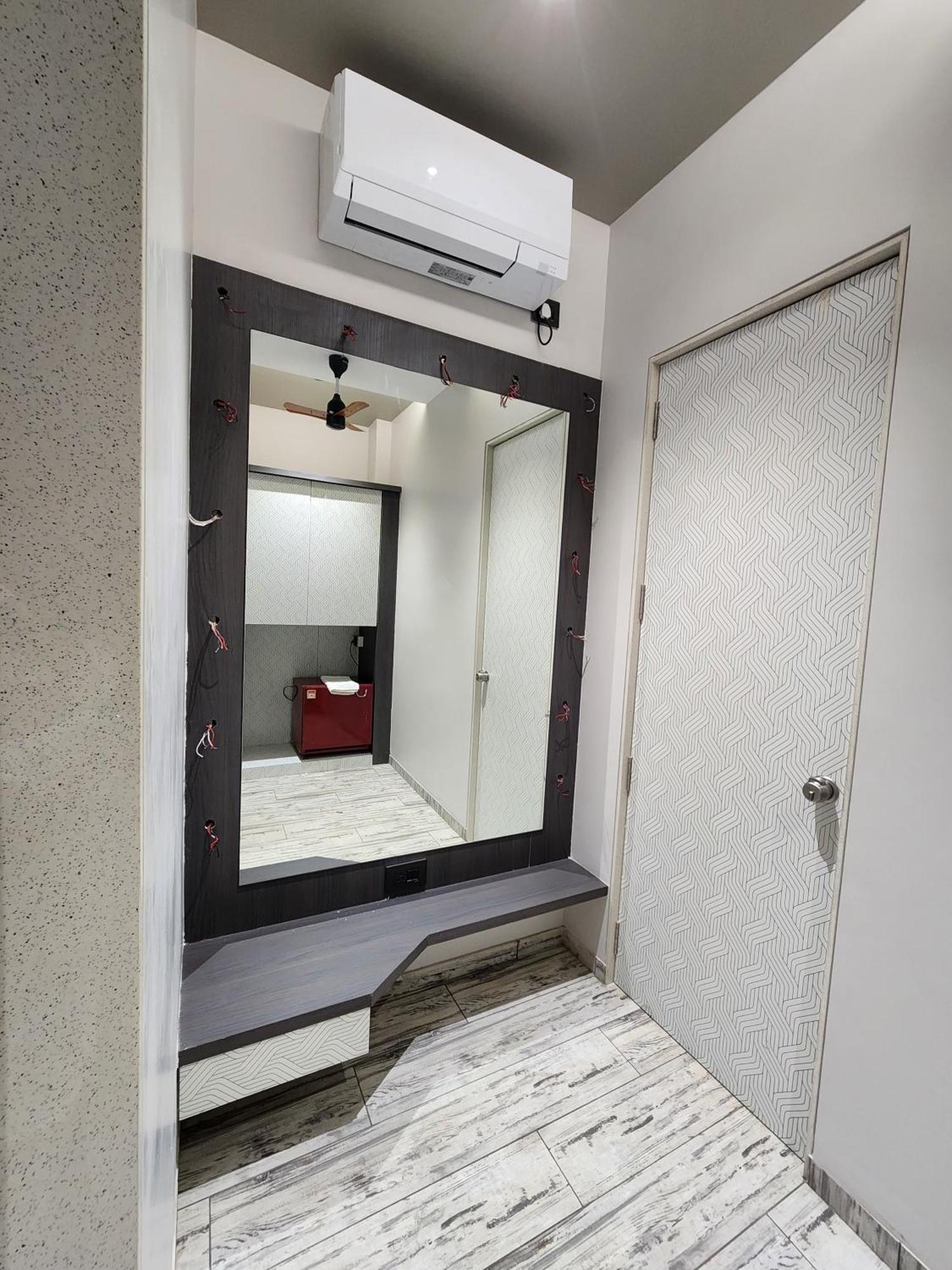 Hotel Statusinn, Ichalkaranji Esterno foto
