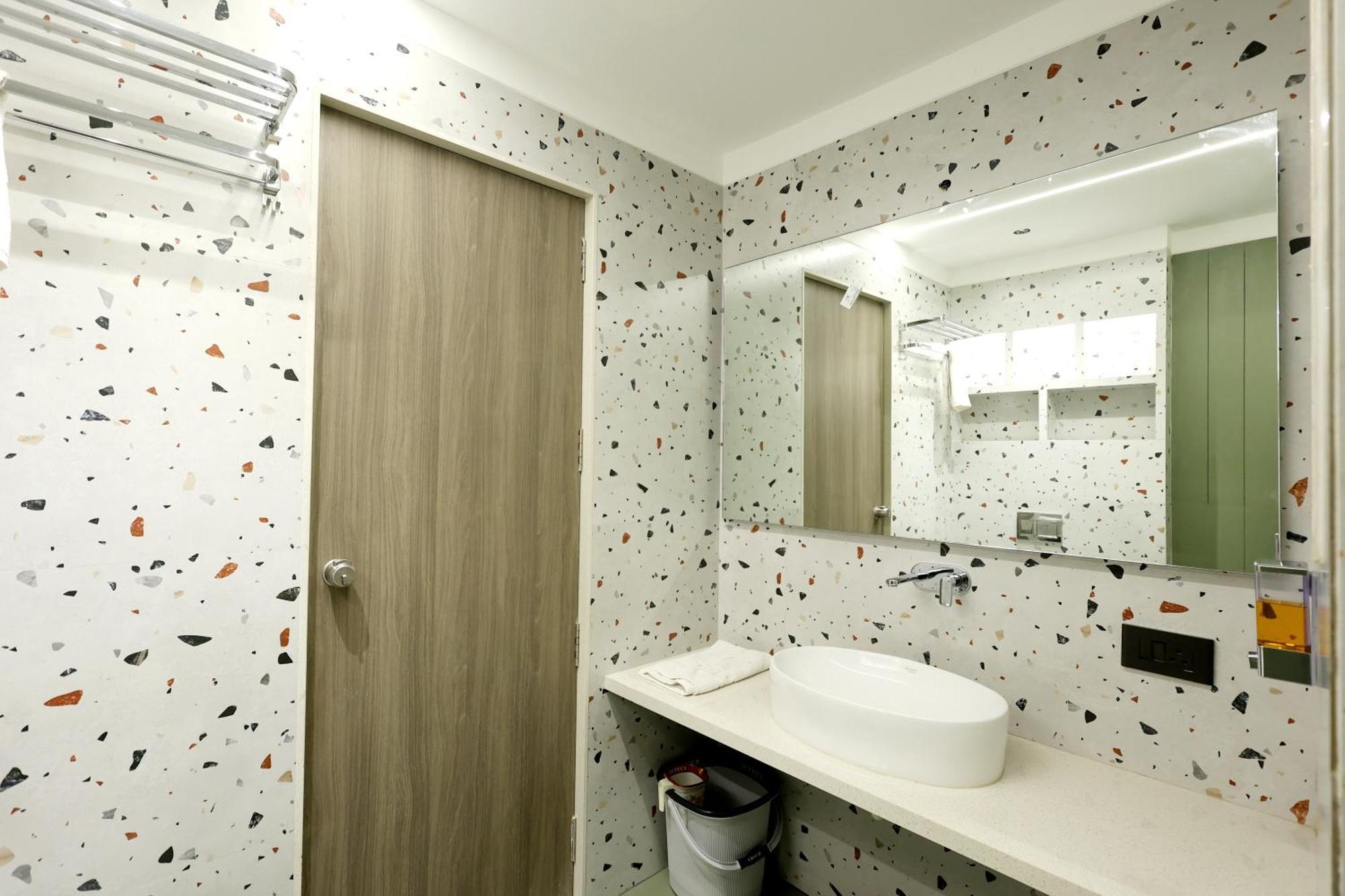 Hotel Statusinn, Ichalkaranji Esterno foto